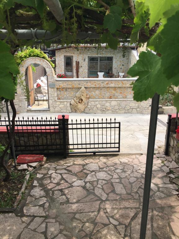 Villa Lithos Parga Exterior photo